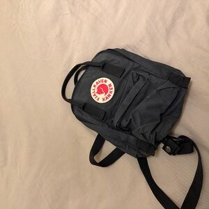 Kånken Black Backpack